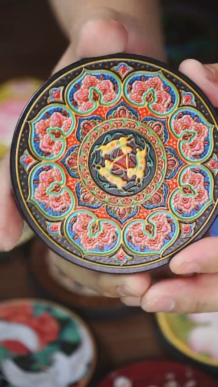 壹藏贰宝三兔共耳杯垫一片