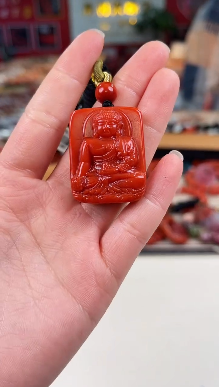 未镶嵌雕刻吊坠南红玛瑙（多样式发其一）