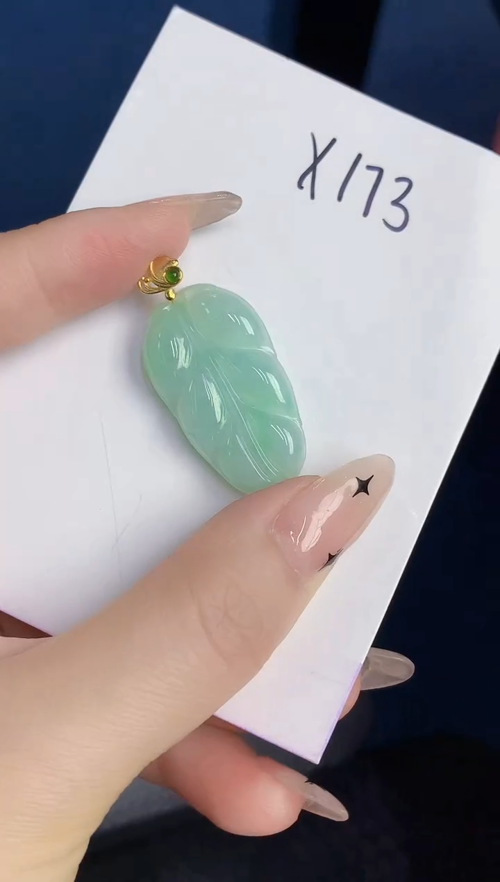 颈饰未镶嵌翡翠缅甸天然翡翠A货