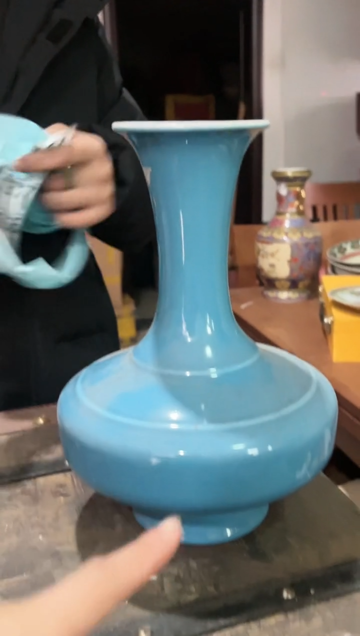 【闪购商品】121国营好瓷青色单色釉赏瓶