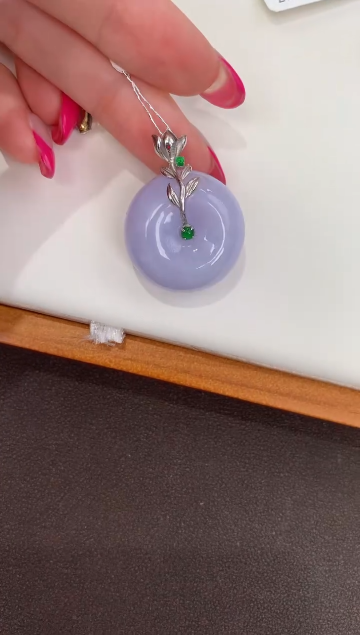 颈饰18K金镶嵌翡翠天然缅甸a货翡翠