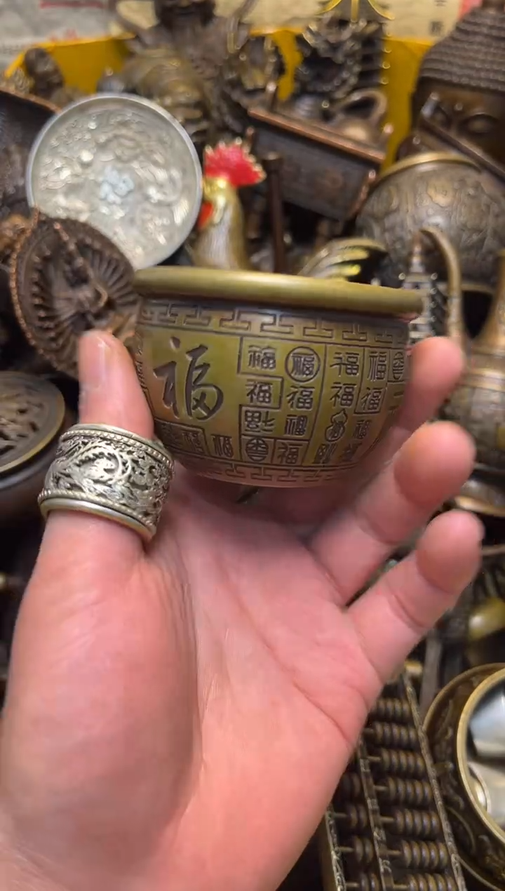 精美铜器，点击下单
