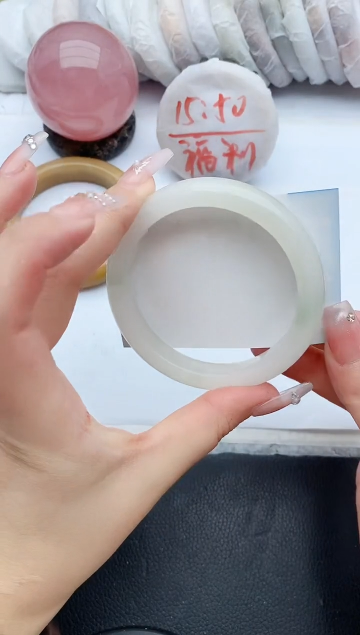 【闪购商品】石英质玉手镯未镶嵌G371+60/61