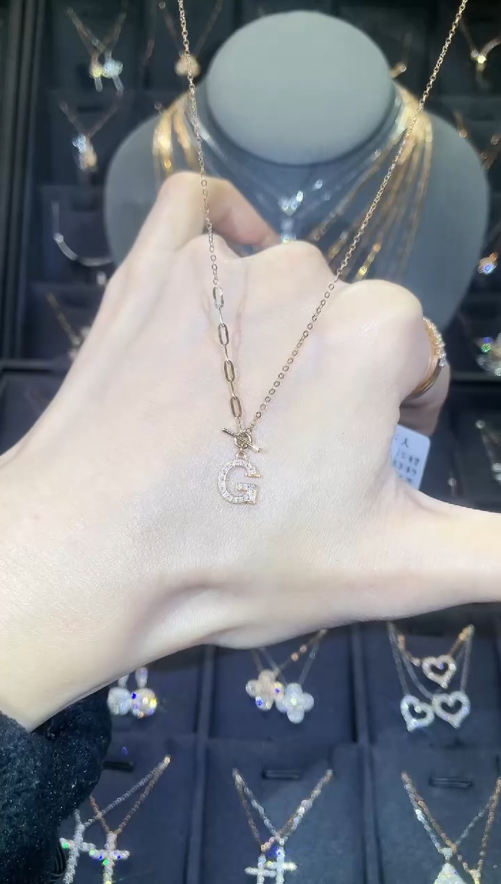 【闪购商品】钻石套链18K金镶嵌18K金玫 多人 字母G