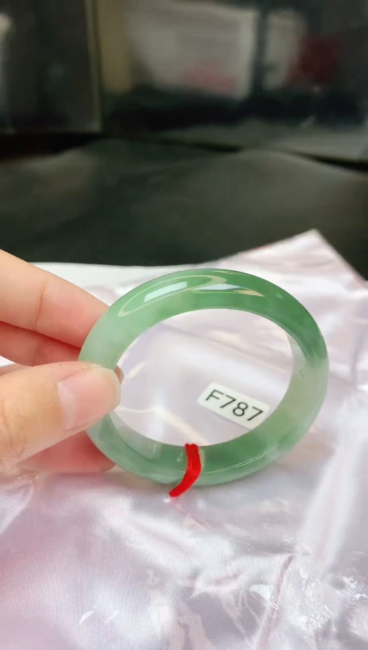 【闪购商品】翡翠手镯未镶嵌缅甸天然A货手镯