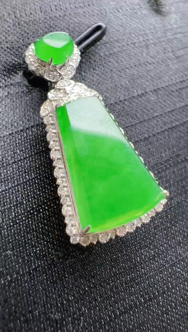 【闪购商品】翡翠吊坠(不含链)18K金镶嵌多样性团购发一件