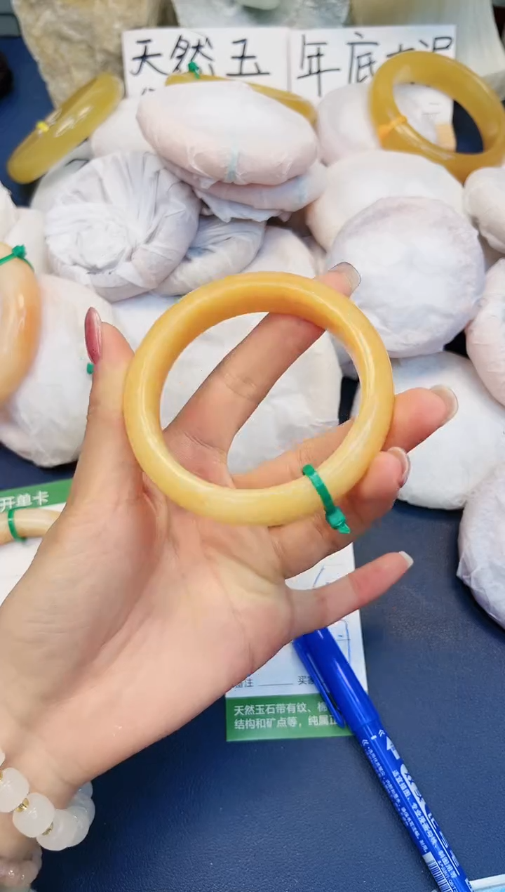 【闪购商品】石英质玉手镯未镶嵌181-财气镯