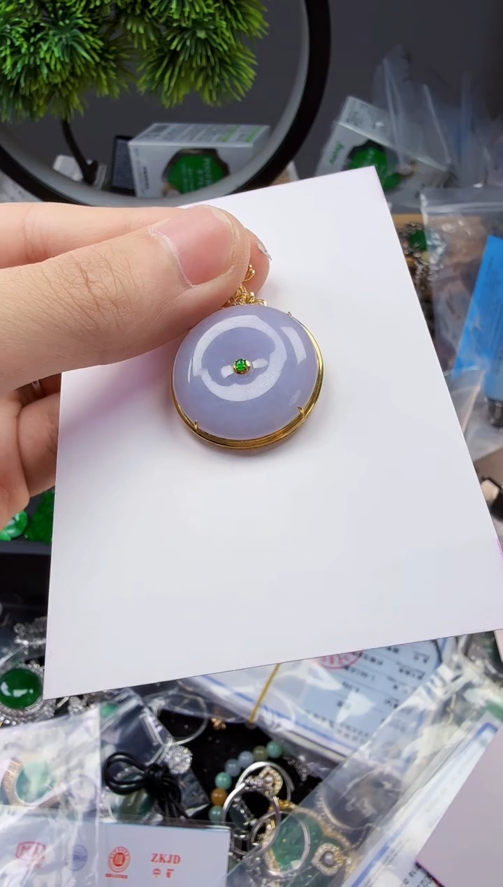 【闪购商品】翡翠颈饰18K金镶嵌1个