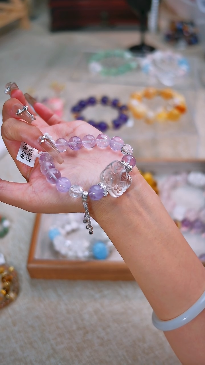 【闪购商品】水晶手链未镶嵌多样性发货颜色微差发其一 