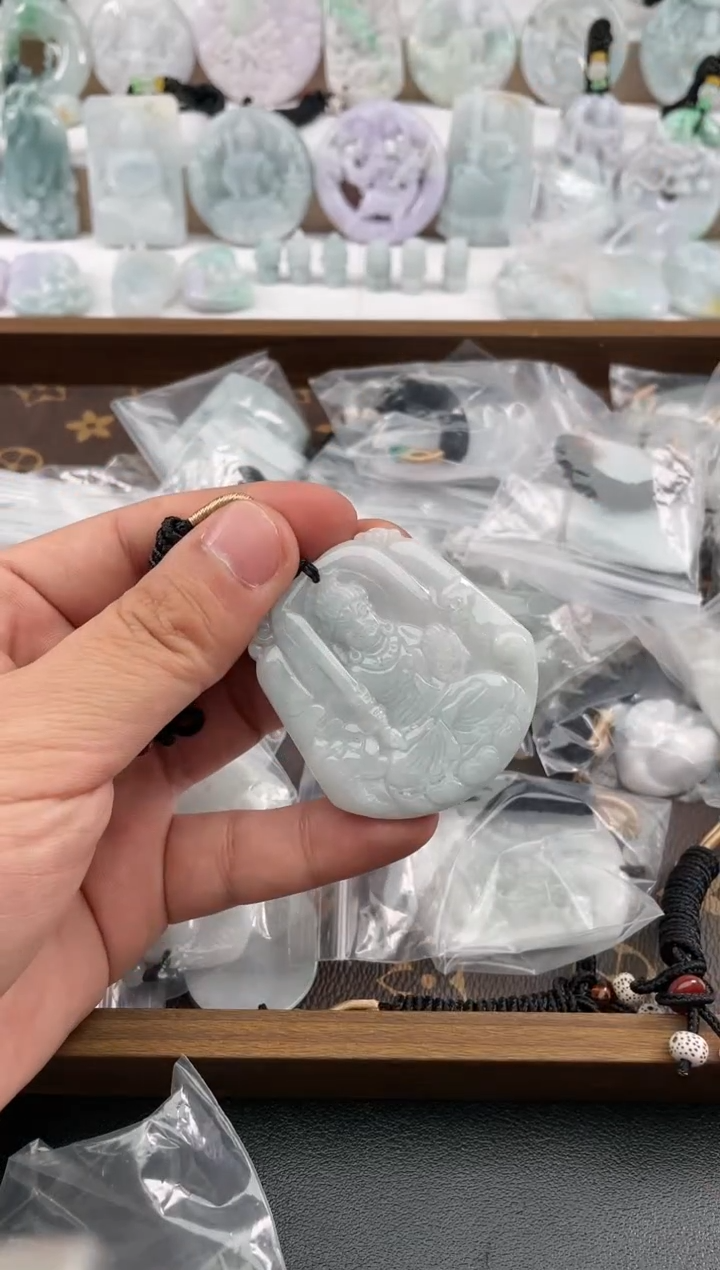 颈饰未镶嵌翡翠25/12/13/.87