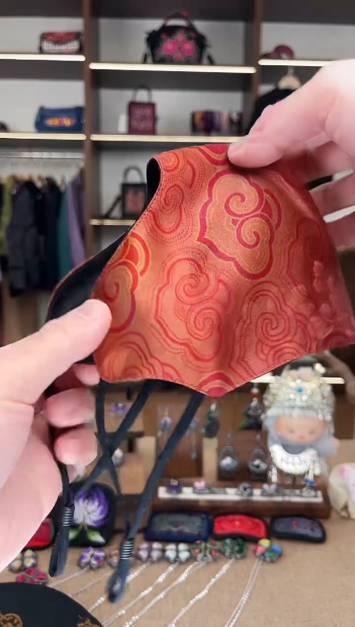 织绣牵****鱼A32黔东南苗族刺绣