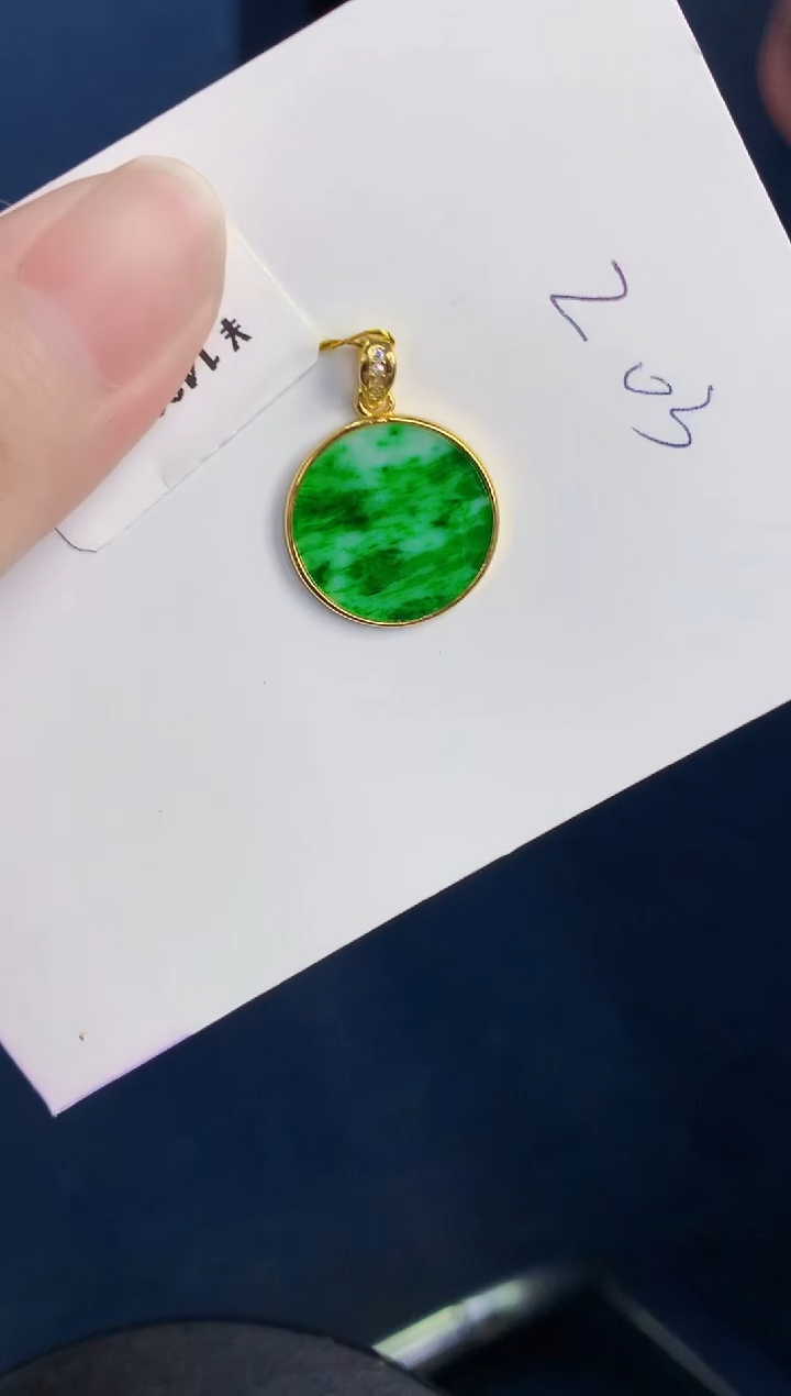 颈饰未镶嵌翡翠天然翡翠缅甸A货