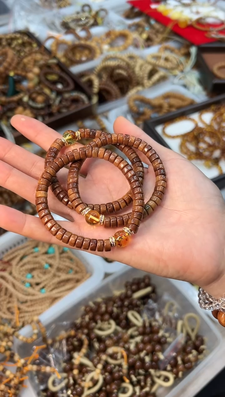 琥珀吊坠(赠链)未镶嵌  库克 卡7mm左右 精品 设计款单圈【多样发】