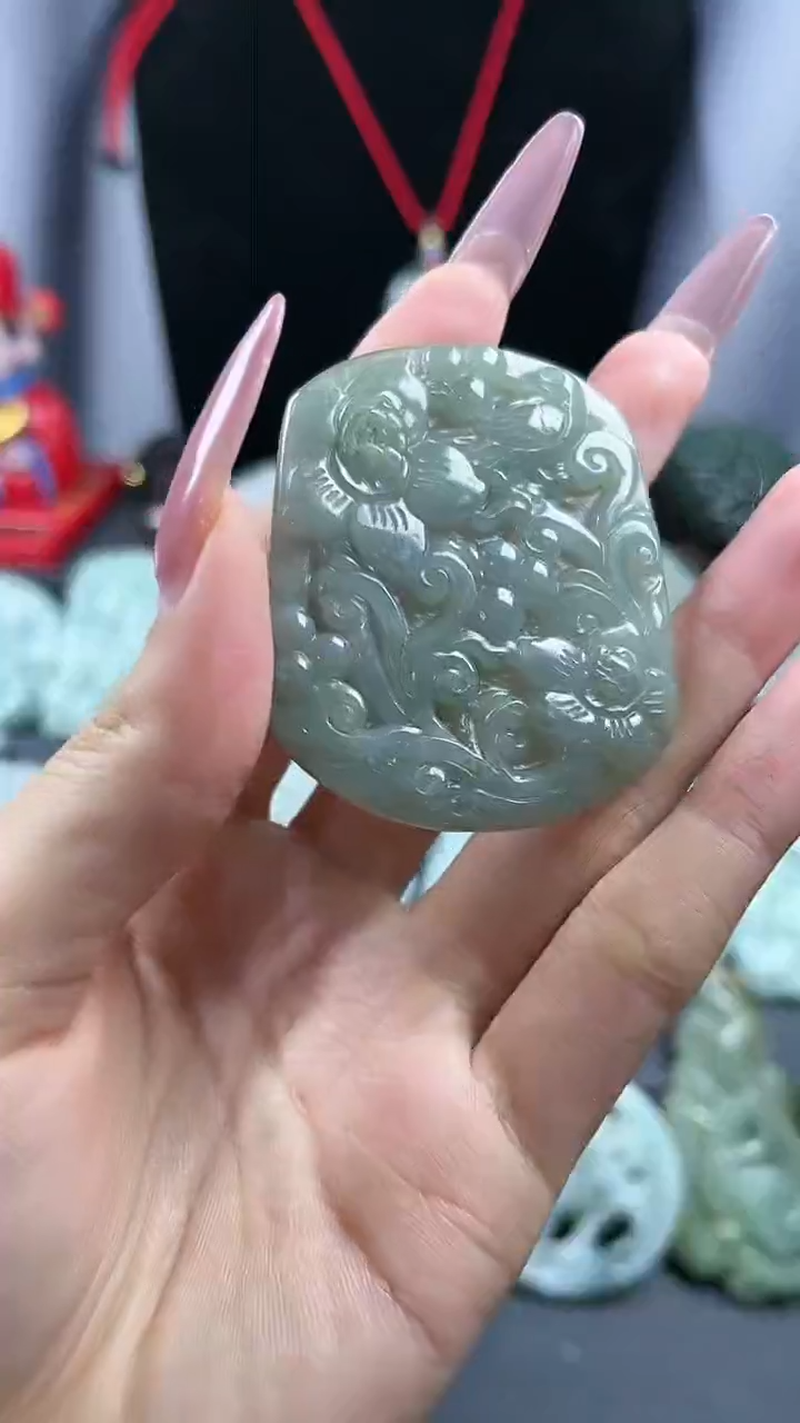 【闪购商品】翡翠颈饰未镶嵌喜上眉梢