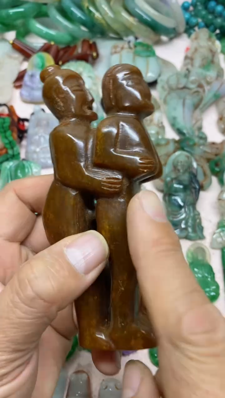 【闪购商品】23直播间的实时画面