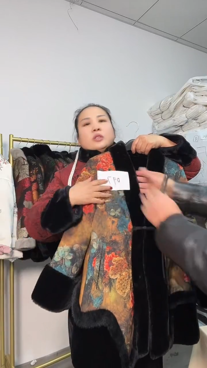 中老年妈妈装工厂清版097