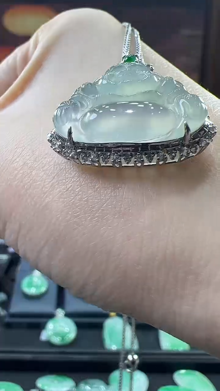 18K金镶嵌挂件翡翠佛公 不含链