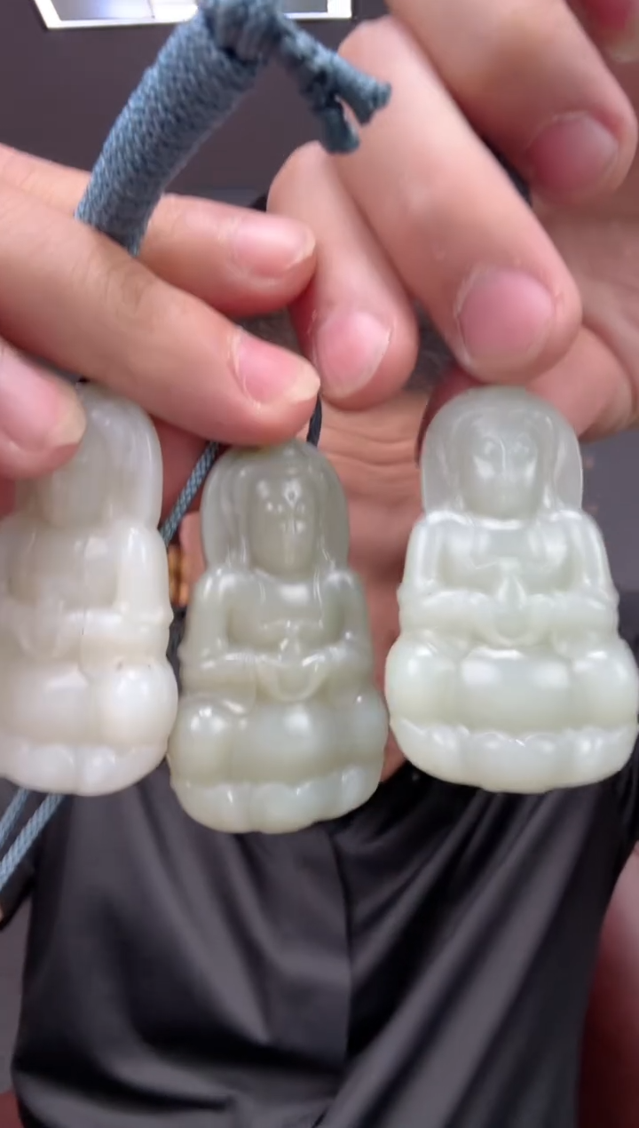 和田玉未镶嵌颈饰1