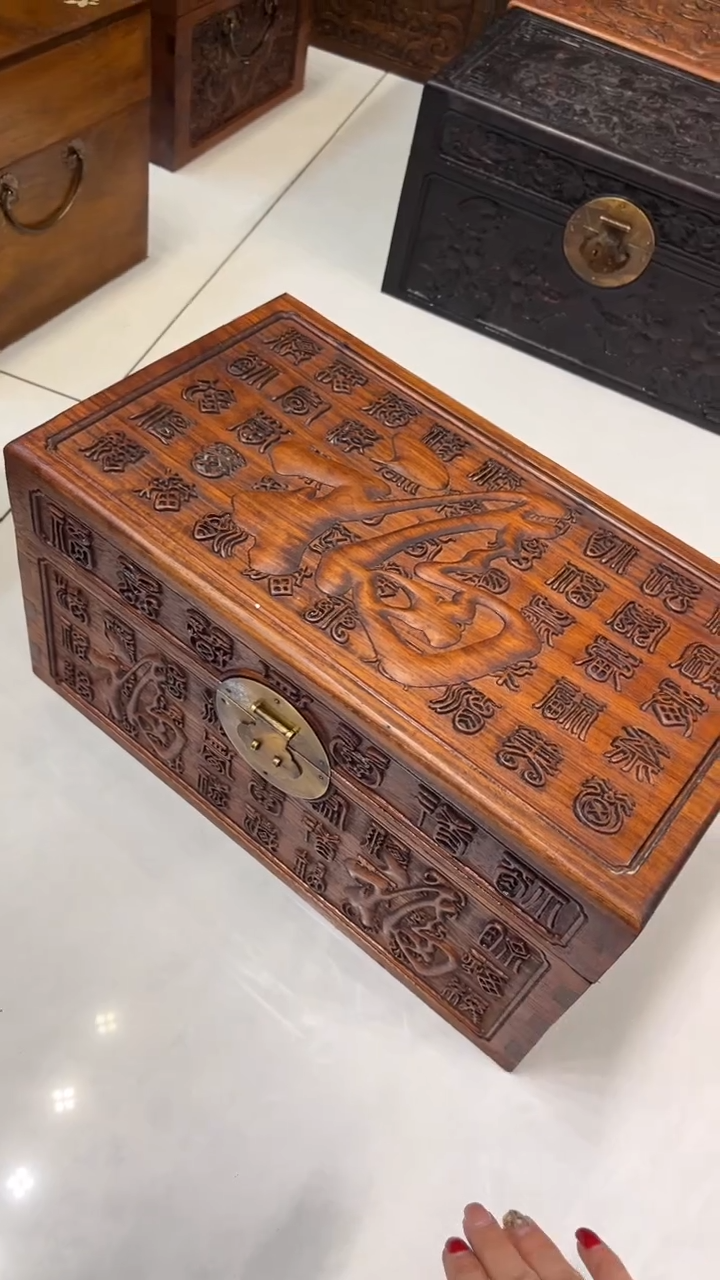 【闪购商品】贡木雕刻百福 收纳箱