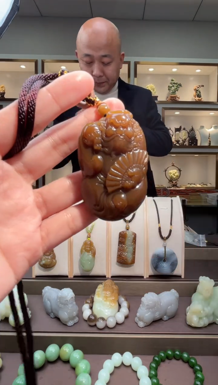 颈饰未镶嵌和田玉苏