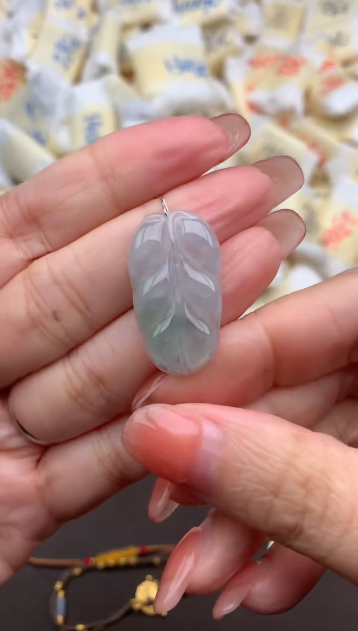 【闪购商品】翡翠挂件未镶嵌一