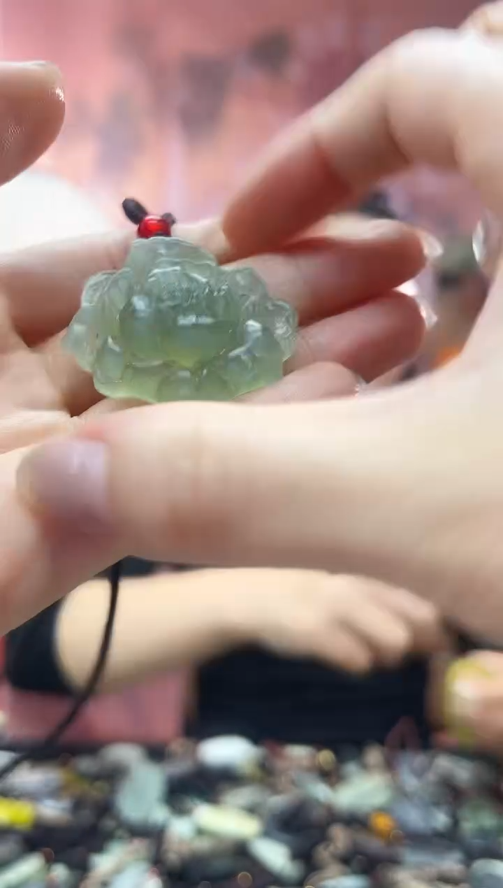 未镶嵌岫玉吊坠·