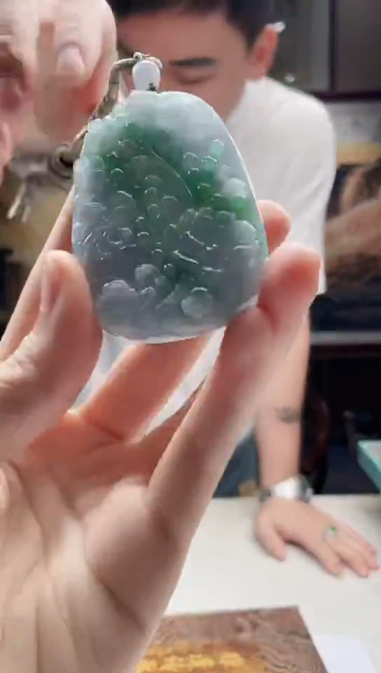 翡翠未镶嵌吊坠(不含链)206