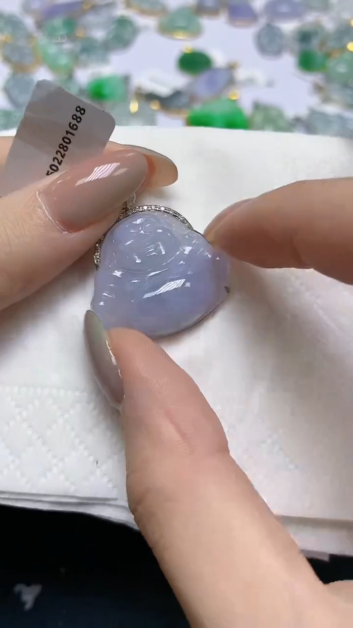 翡翠18K金镶嵌颈饰天然缅甸A货翡翠