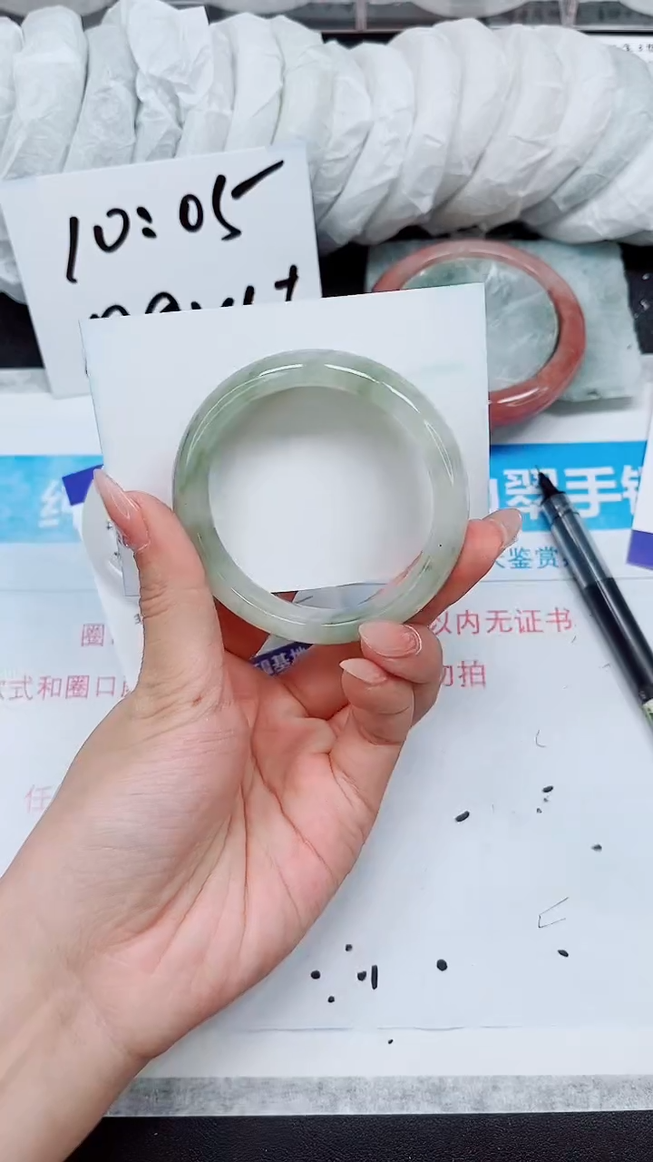【闪购商品】石英质玉手镯未镶嵌A307-54/55