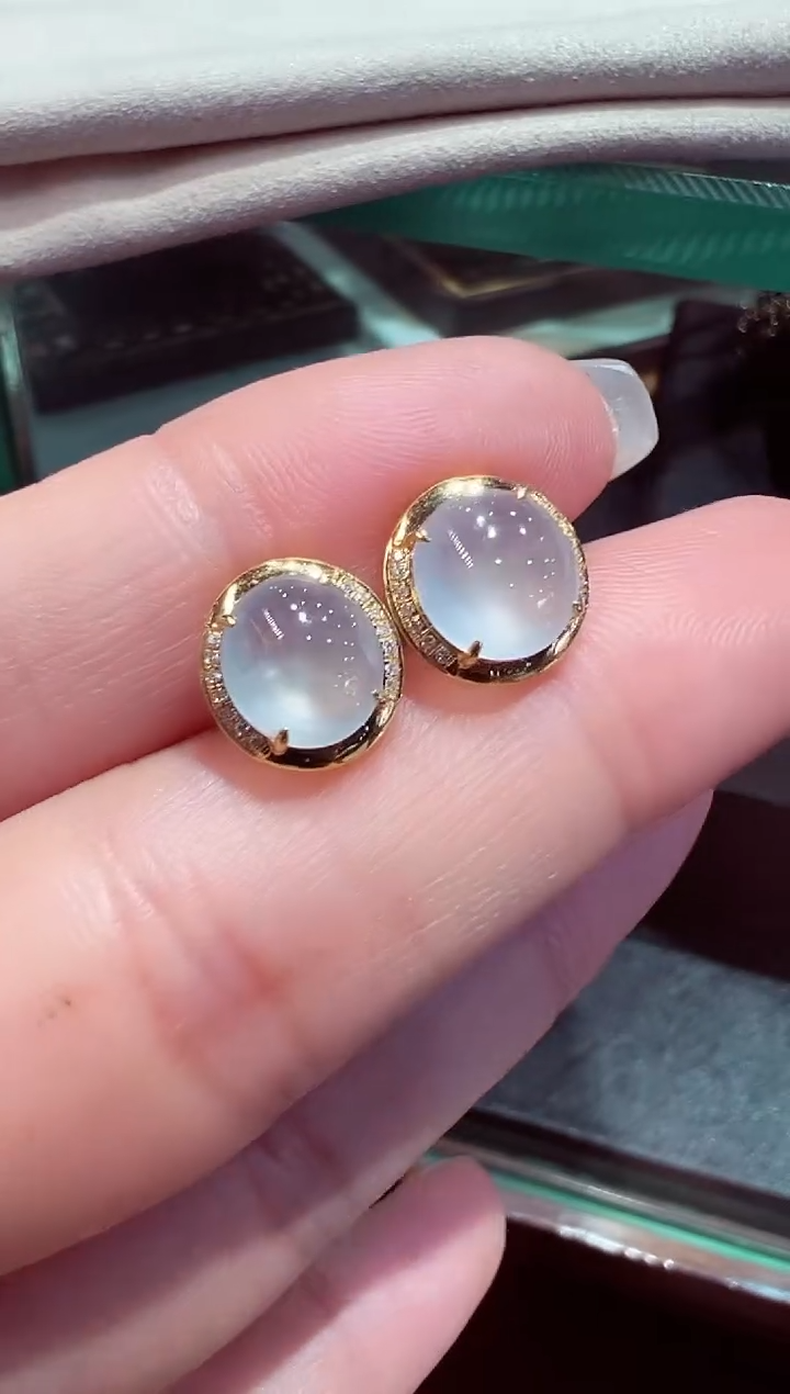 【闪购商品】翡翠耳钉18K金镶嵌翡翠耳钉