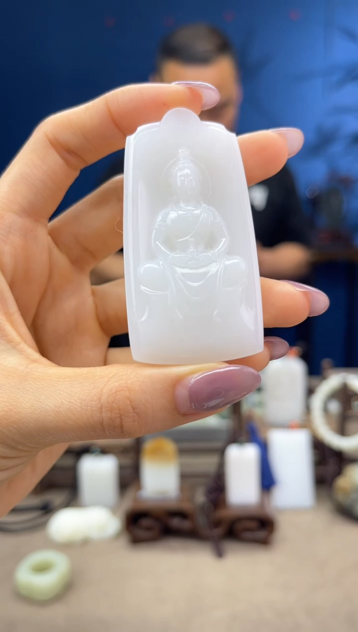 和田玉未镶嵌颈饰1