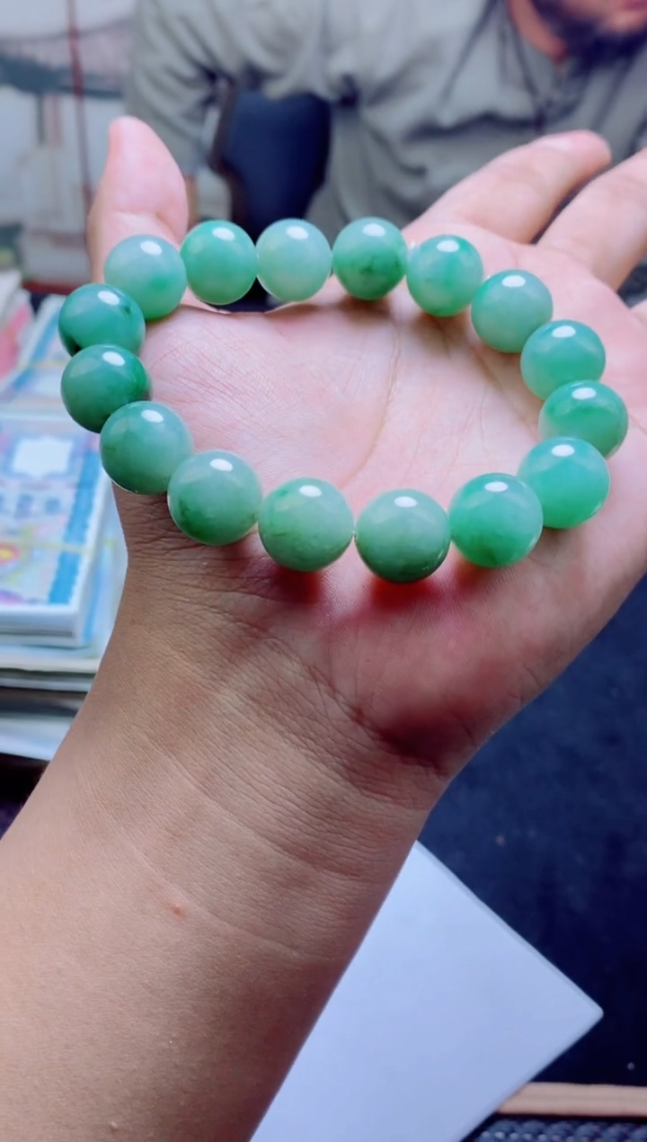 【闪购商品】定制翡翠未镶嵌纯天然缅甸A货翡翠 多样性发货只发其一