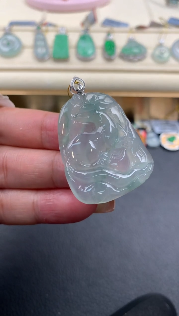 【闪购商品】翡翠颈饰18K金镶嵌Q92