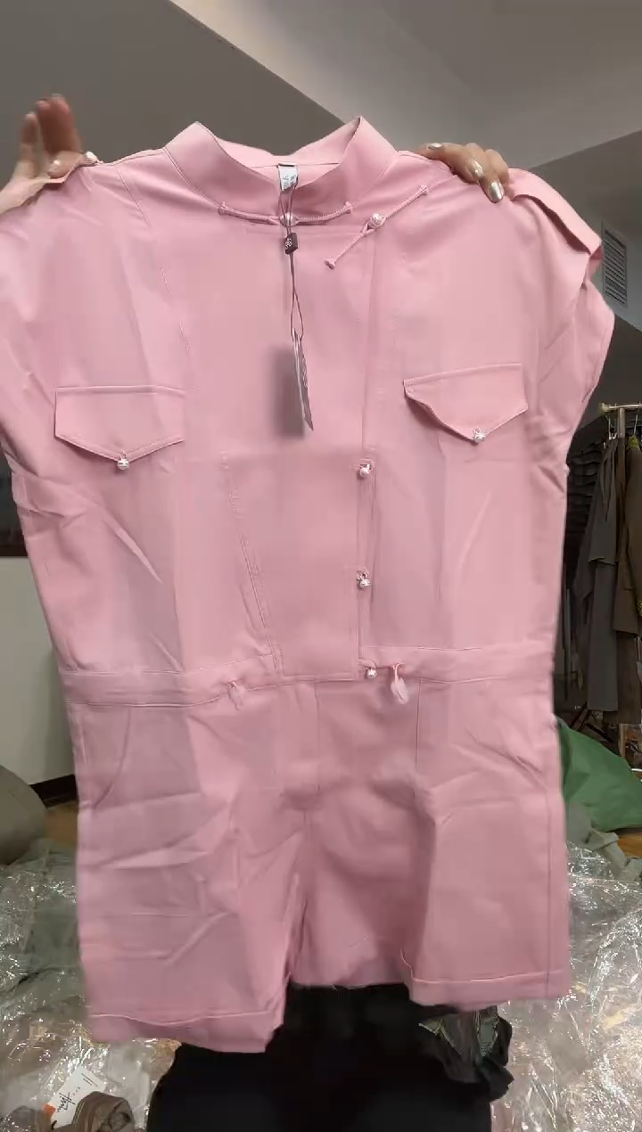 连体衣       M码       80-110斤