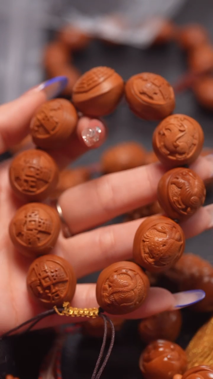 手串橄榄核2.2四象八卦微花处理