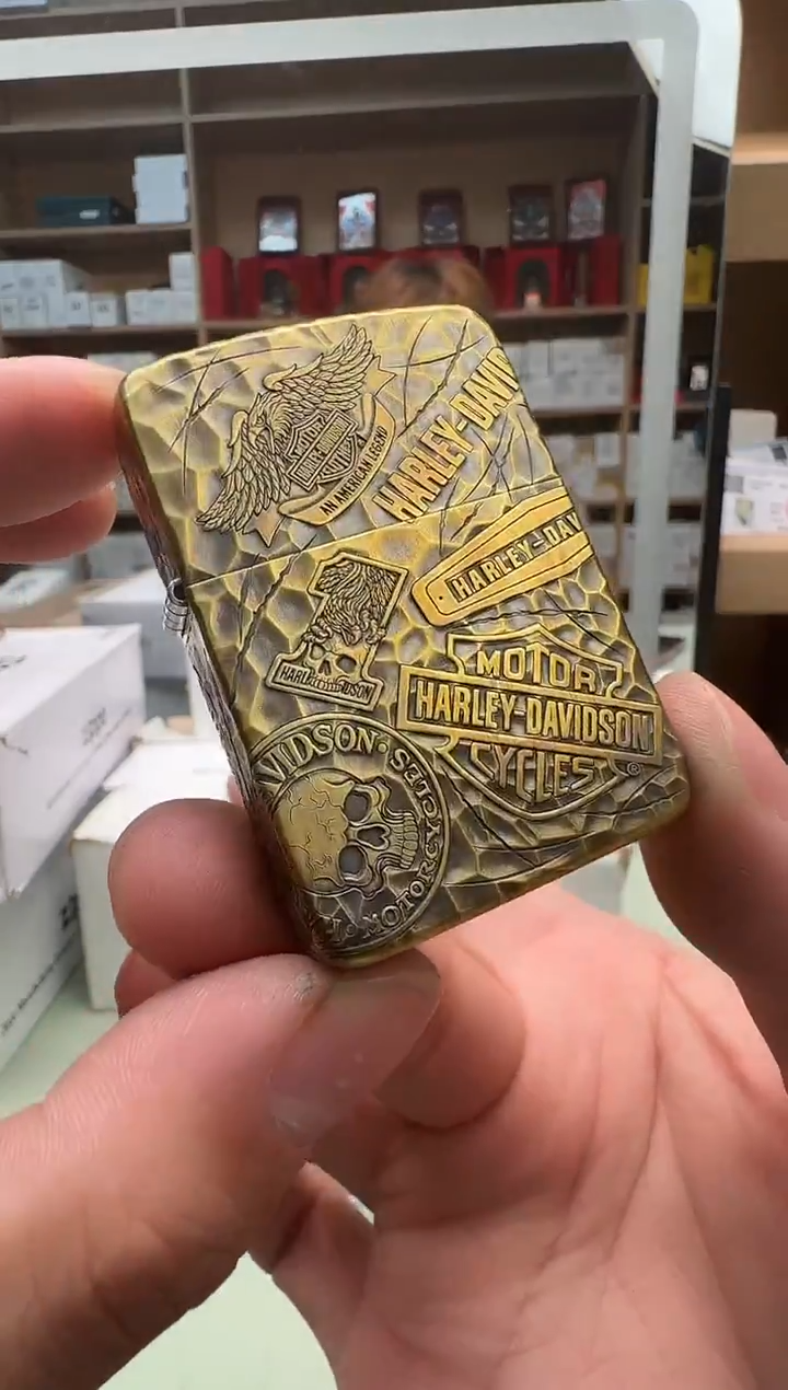 Zippo打火机蝎子1941黄铜哈雷十一章