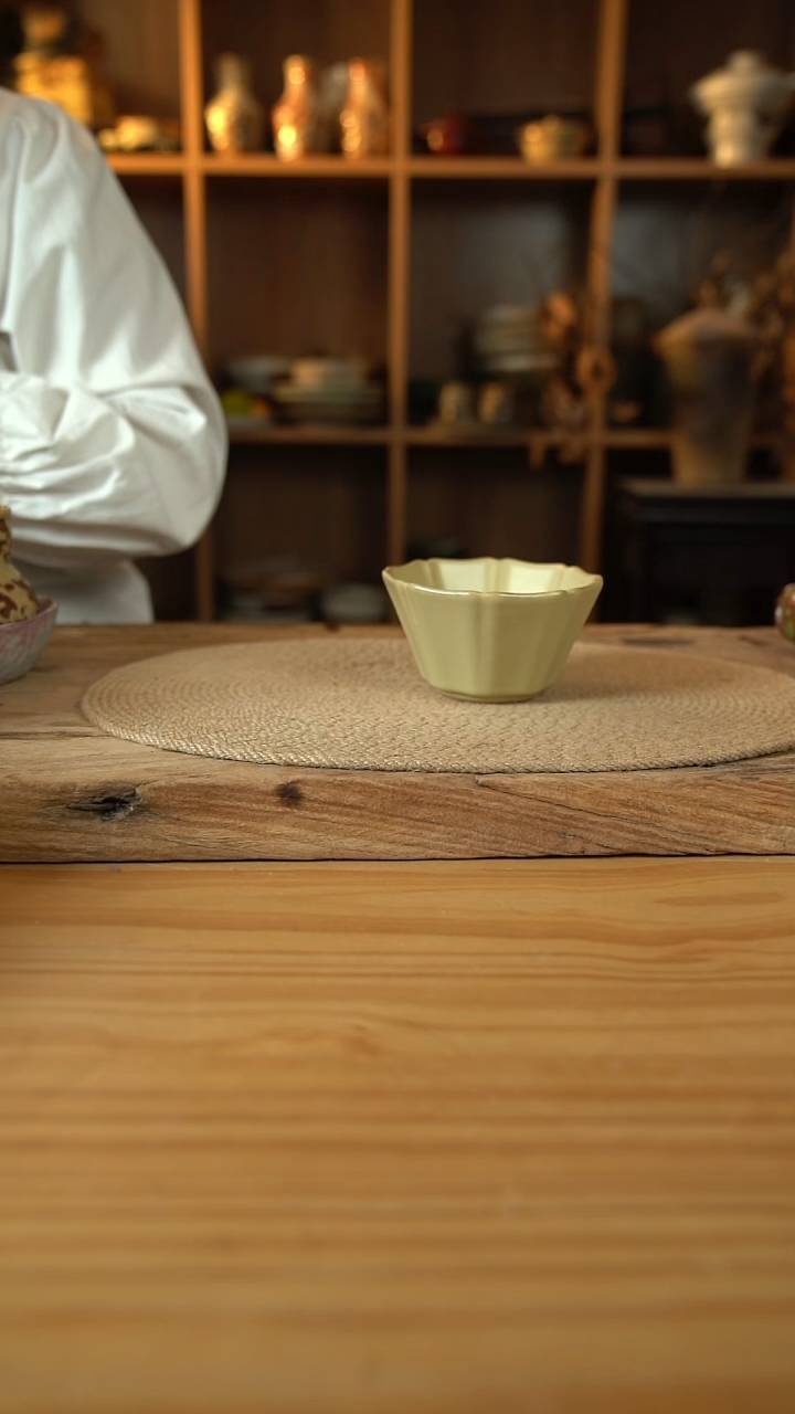 242微瑕福利孤品NO退NO换系列的黄色碗1个