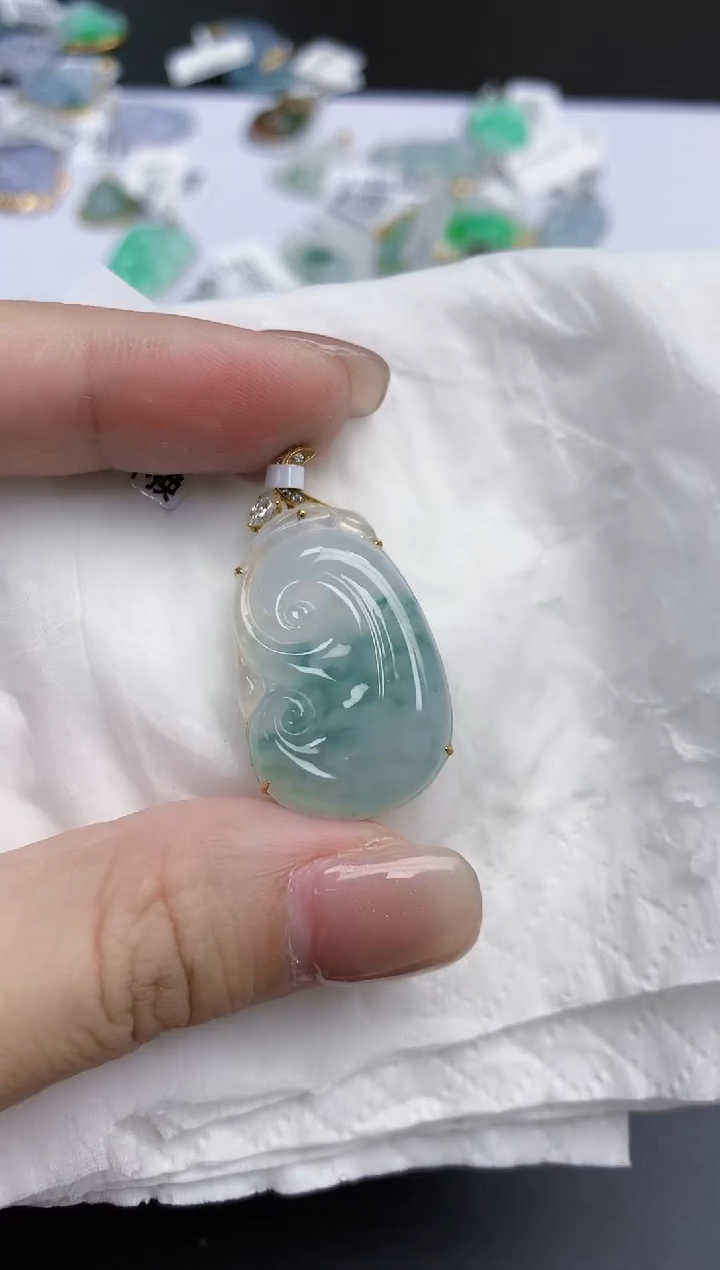 【闪购商品】翡翠颈饰18K金镶嵌天然缅甸翡翠A货