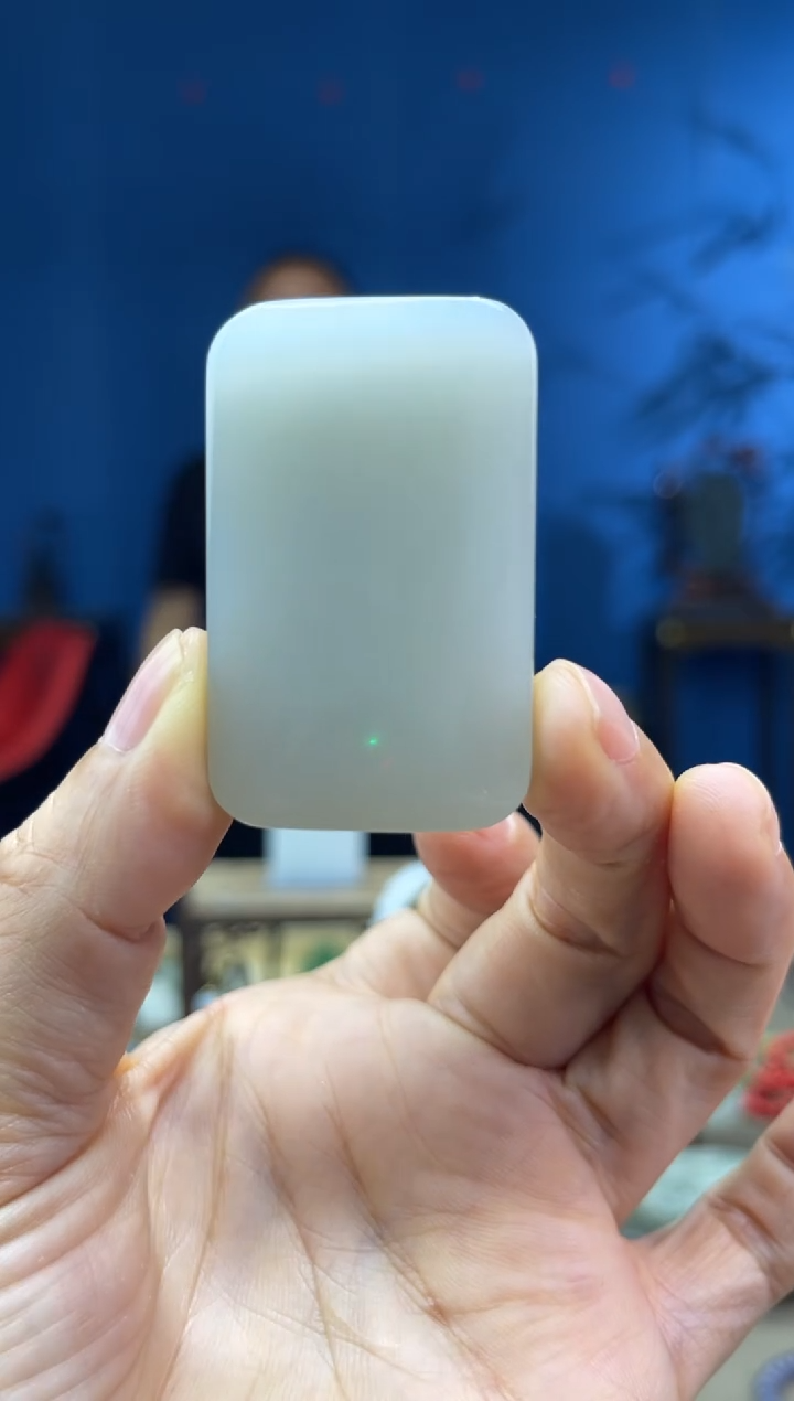 和田玉未镶嵌颈饰1