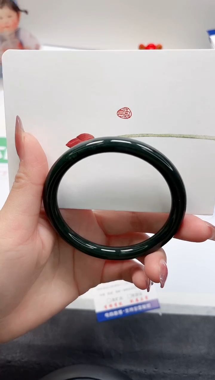 【闪购商品】和田玉手镯未镶嵌70-61