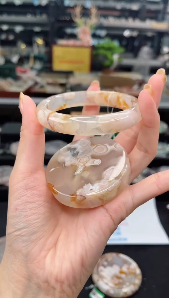 【闪购商品】石英质玉手镯未镶嵌61圈口（赠品镯心）34562588