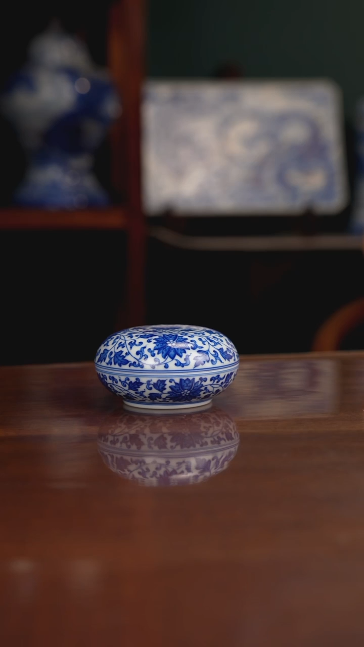 晓月柴窑 缠枝印泥盒