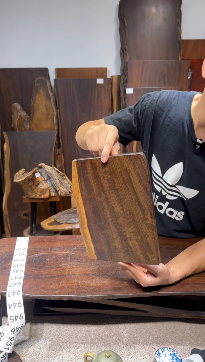 风车木（黑檀木）尺寸28*21*2编号936