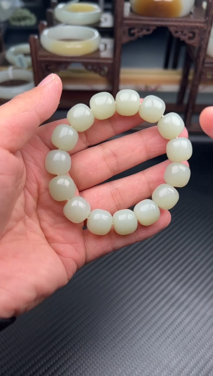 未镶嵌手串和田玉且末微色差近矿卡14