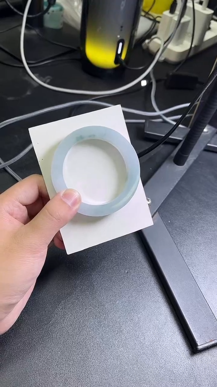 未镶嵌手镯定制翡翠烟*定制