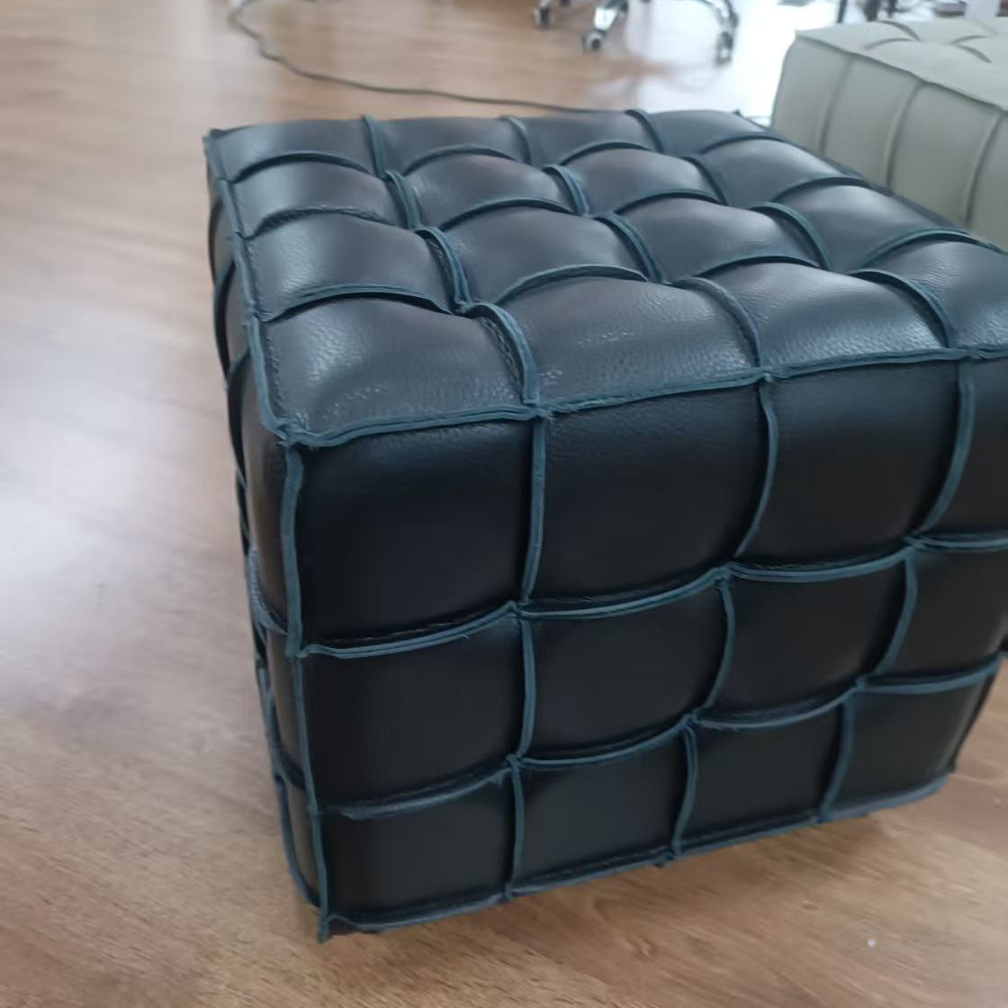 头层牛皮魔方凳皮凳家用凳子（每批次货皮会有些许差异，介意慎拍）