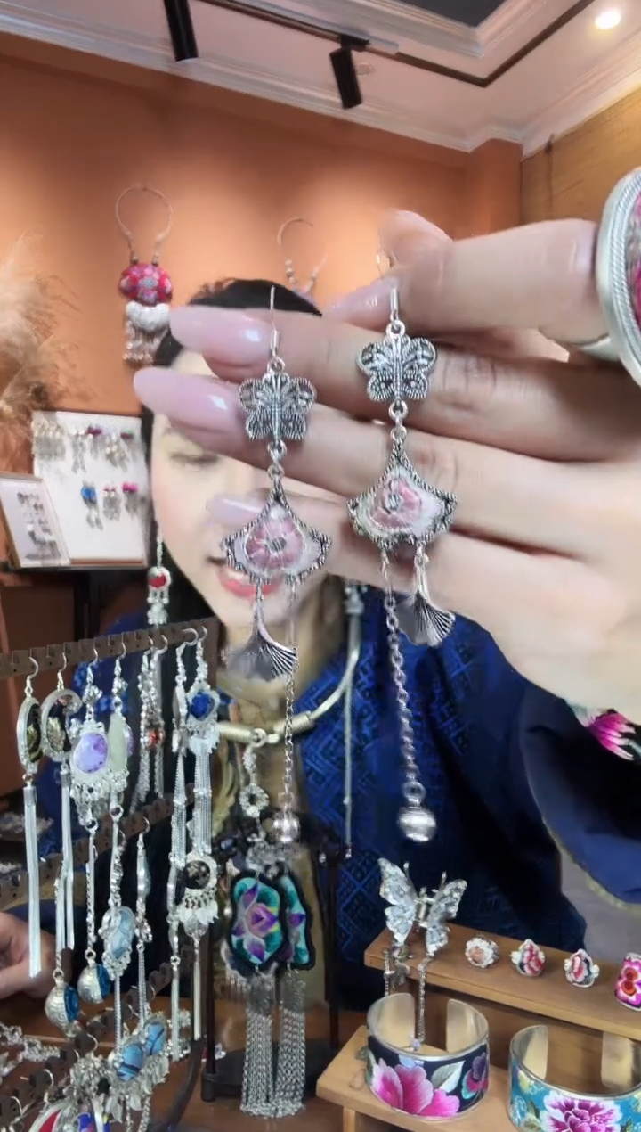 【闪购商品】刺绣纯手工耳环民族风