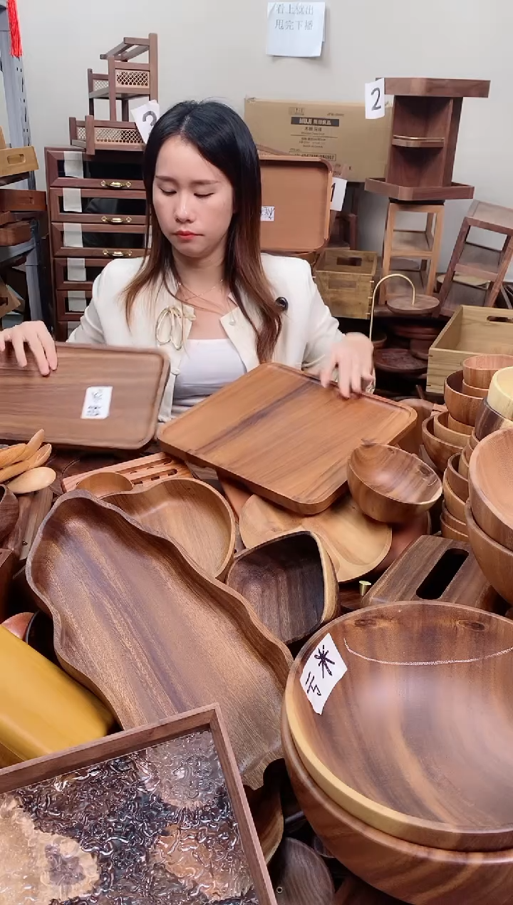 木 南美胡桃木带手抓槽托盘30*30*2cm 