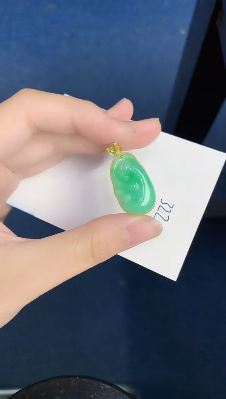 【闪购商品】翡翠颈饰18K金镶嵌000000000
