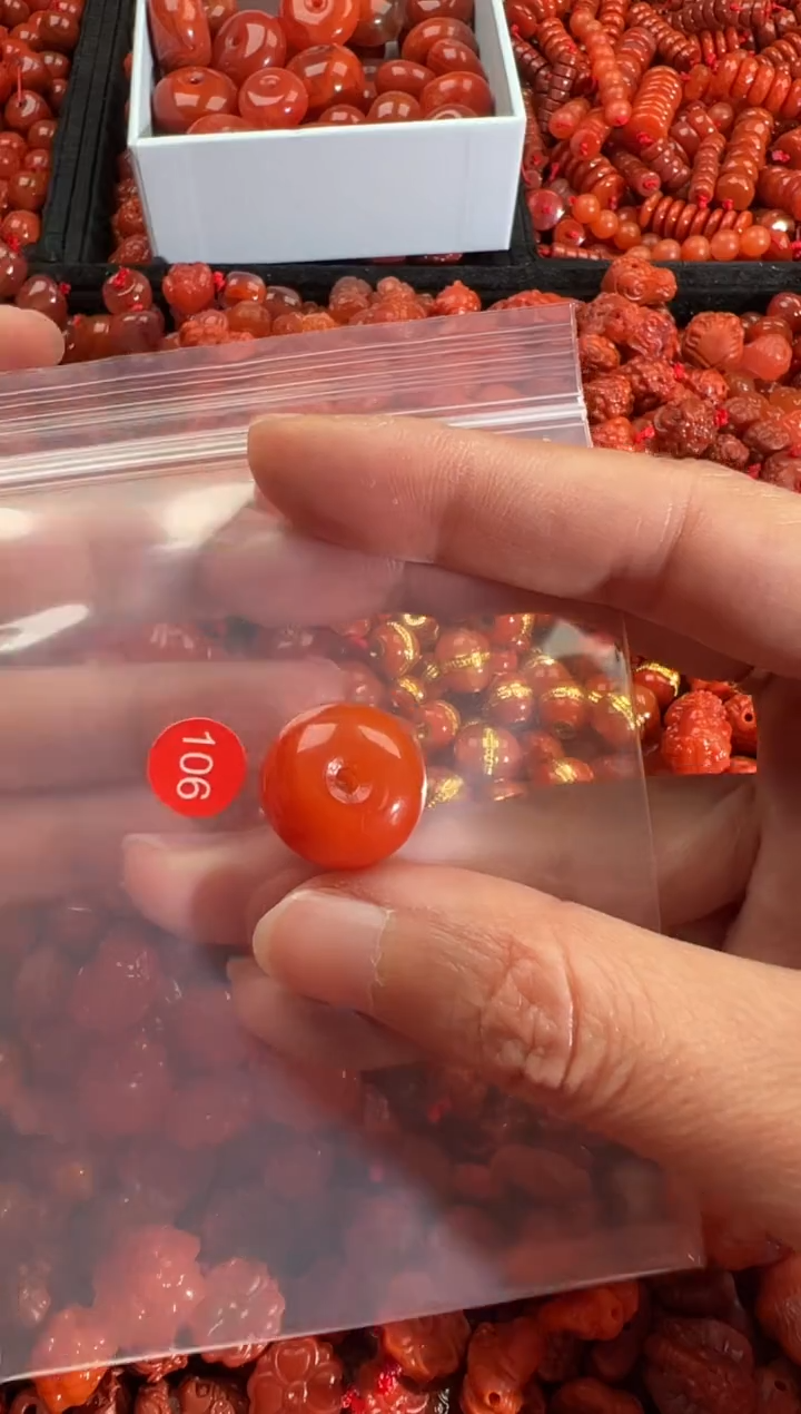 【闪购商品】南红玛瑙颈饰未镶嵌2